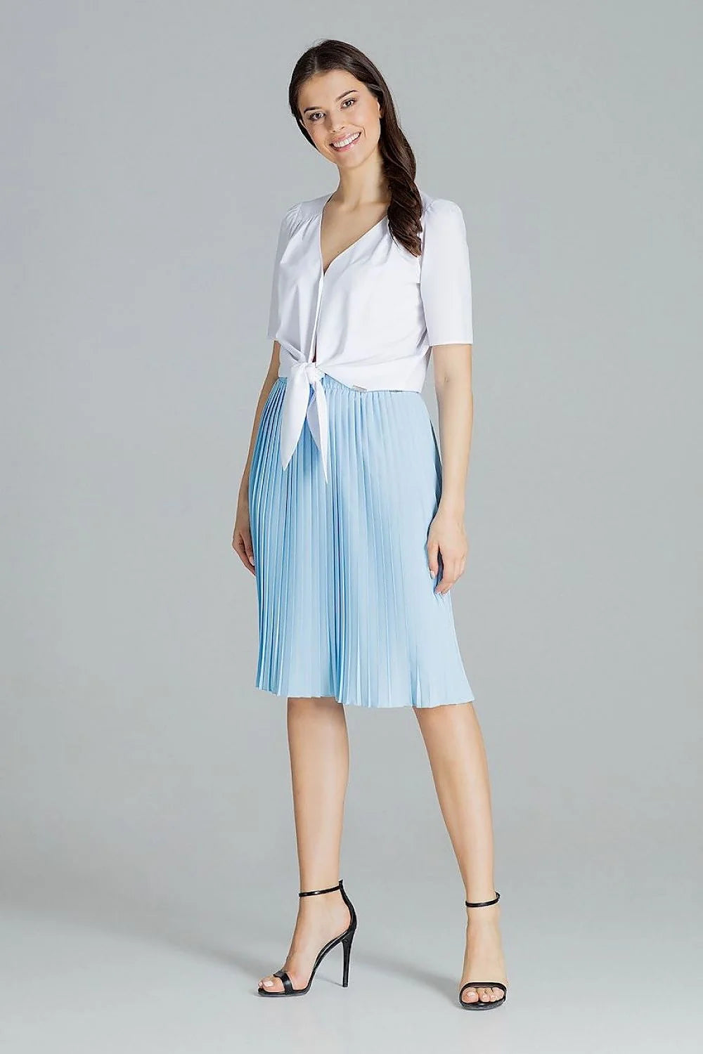 ensemble chemisier bleu ciel noué colV manches courtes boutonné jupe plissée midi imprimée géométrique blanc gris fluide taille élastique chic