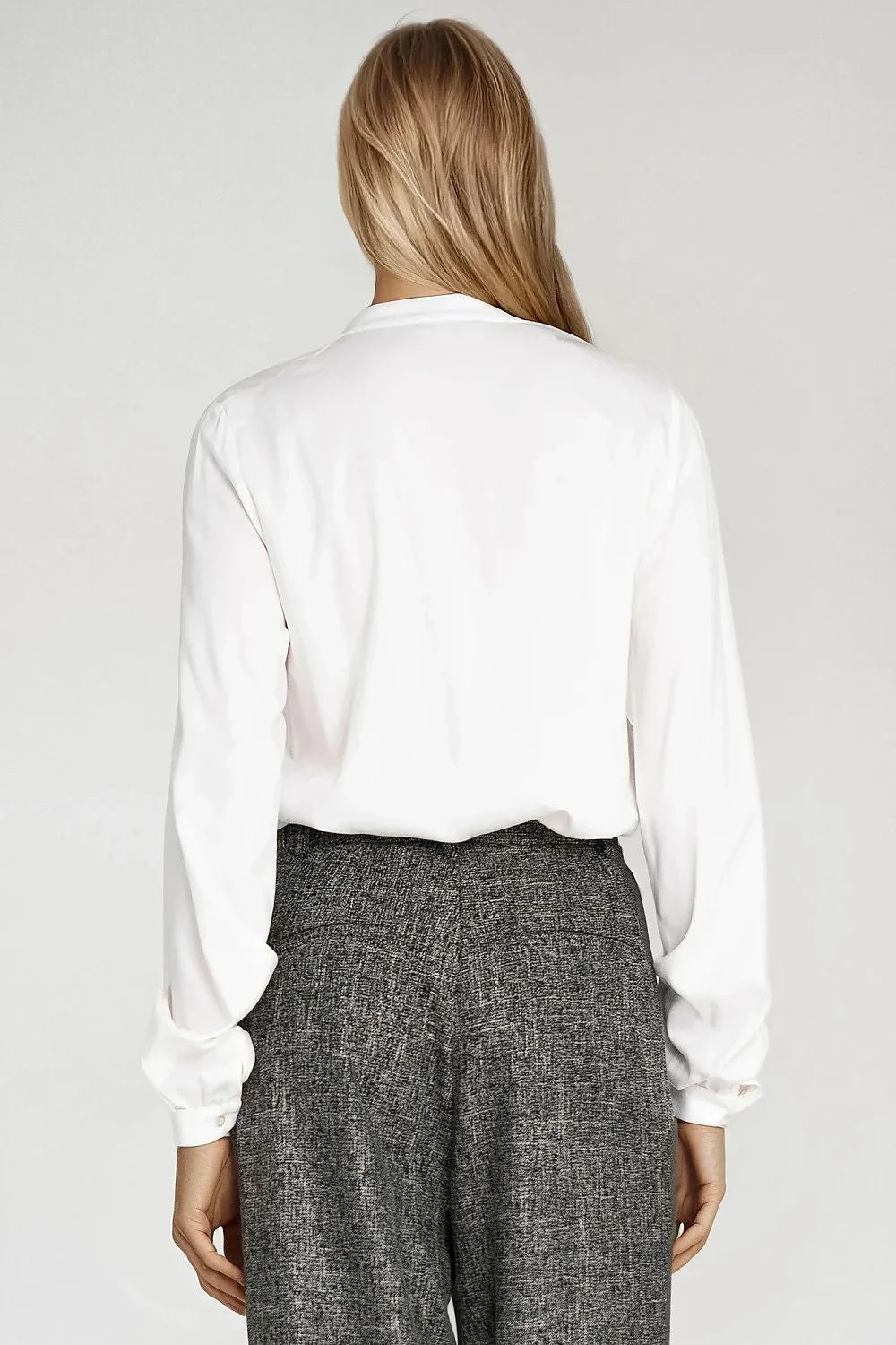 chemisier femme manches longues viscose fluide satinée col officier fendu lien noué boutonnage plis délicats coupe ample élégant polyvalent