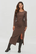 Robe de jour élégante longue manches longues couleur marron foncé taille ajustée fente frontale femme