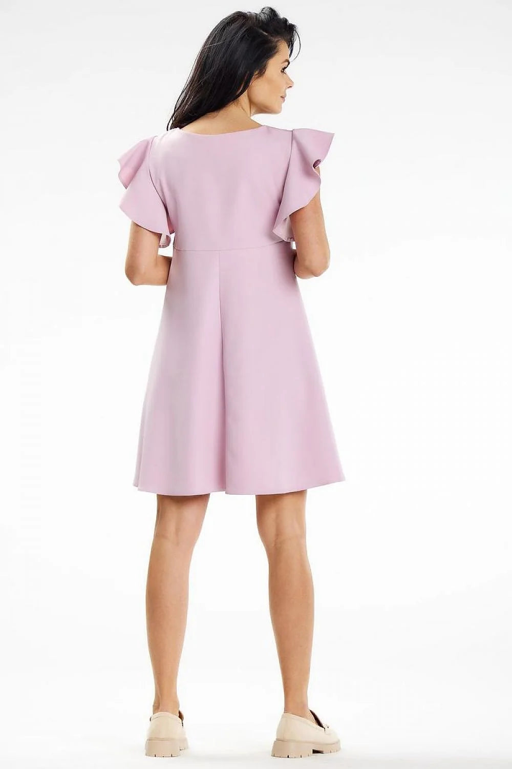 Robe de cocktail élégante pour femmes en polyester et élasthanne, couleur lilas doux, manches courtes volantées, coupe A-line, longueur genoux, sans fermeture
