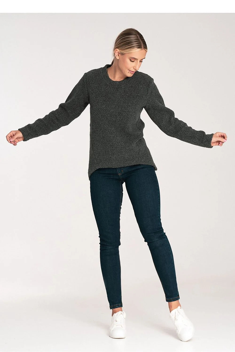 Pull femme Chandail Figl design épuré manches longues encolure ronde gris charbon matière douce confort optimal