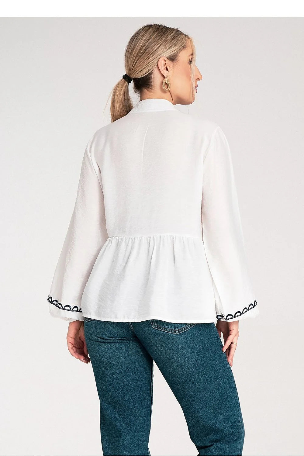 chemisier femme viscose nylon mélange léger doux respirant manches longues coupe oversize ample longueur courte élégant soyeux moderne
