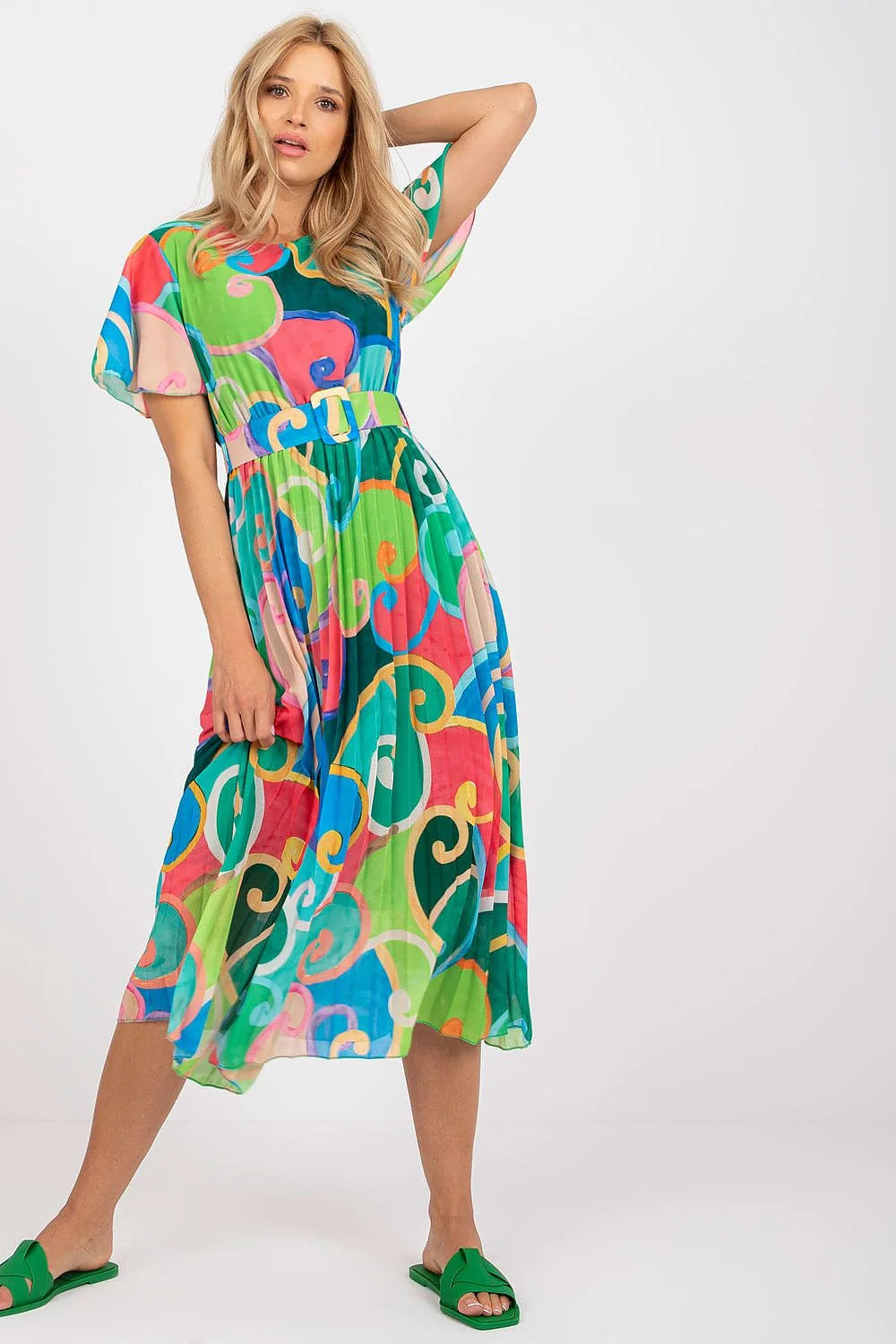 robe midi femme imprimée multicolore tourbillons bohème manches courtes col rond taille marquée ceinture assortie jupe plissée fluide voile léger