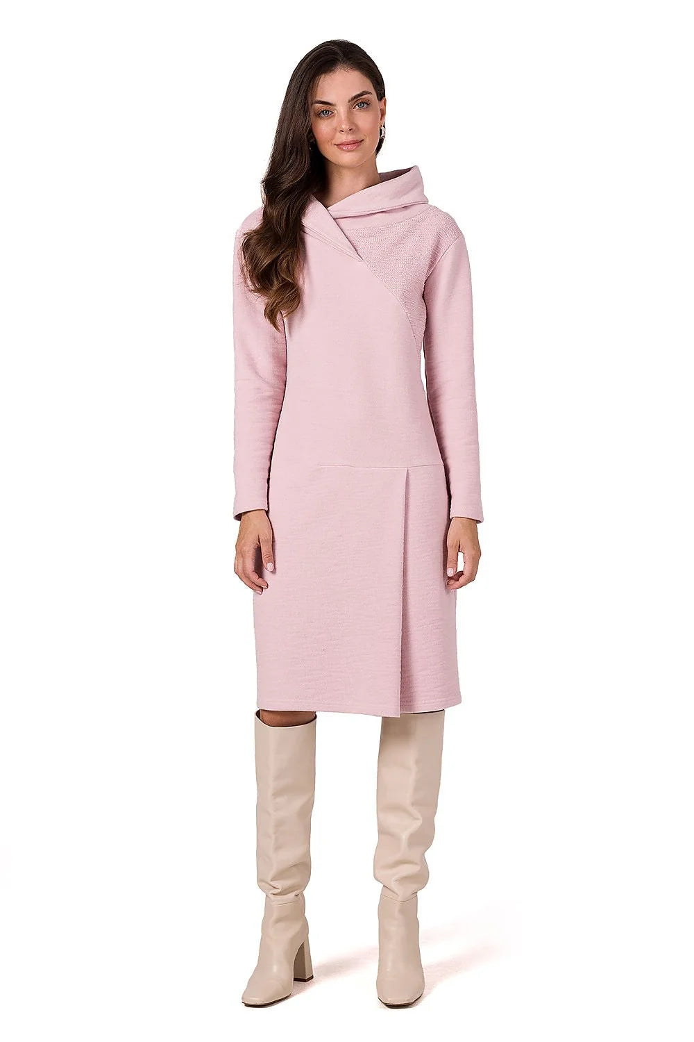 Robe élégante pour femme en tricot doux couleur rose pâle manches longues col montant asymétrique coupe droite genoux midi occasions multiples