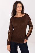 pull femme maille fine marron chocolat coupe droite col bateau arrondi finitions métallisées brillant subtil manches longues ajourées