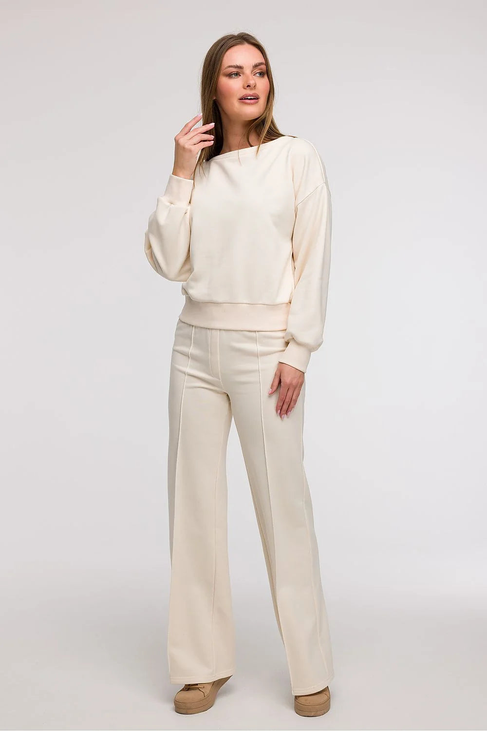 Ensemble femme crème élégant et décontracté, haut et pantalon assortis, Coupe ample et moderne, Matière douce et extensible, Occasions multiples