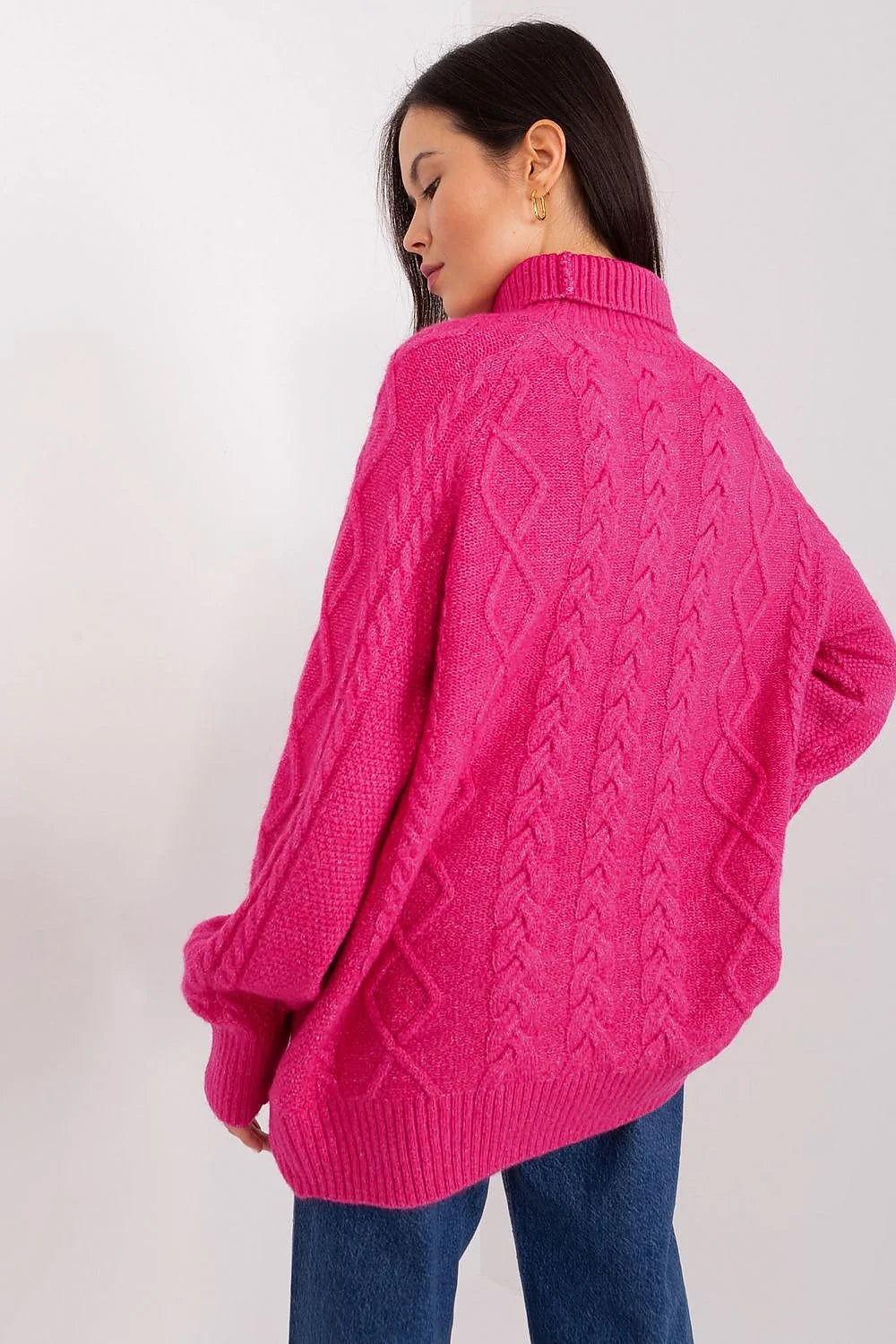Pull col roulé maille torsadée motifs losanges couleur vive rose fuchsia femme style intemporel confort optimal manches longues
