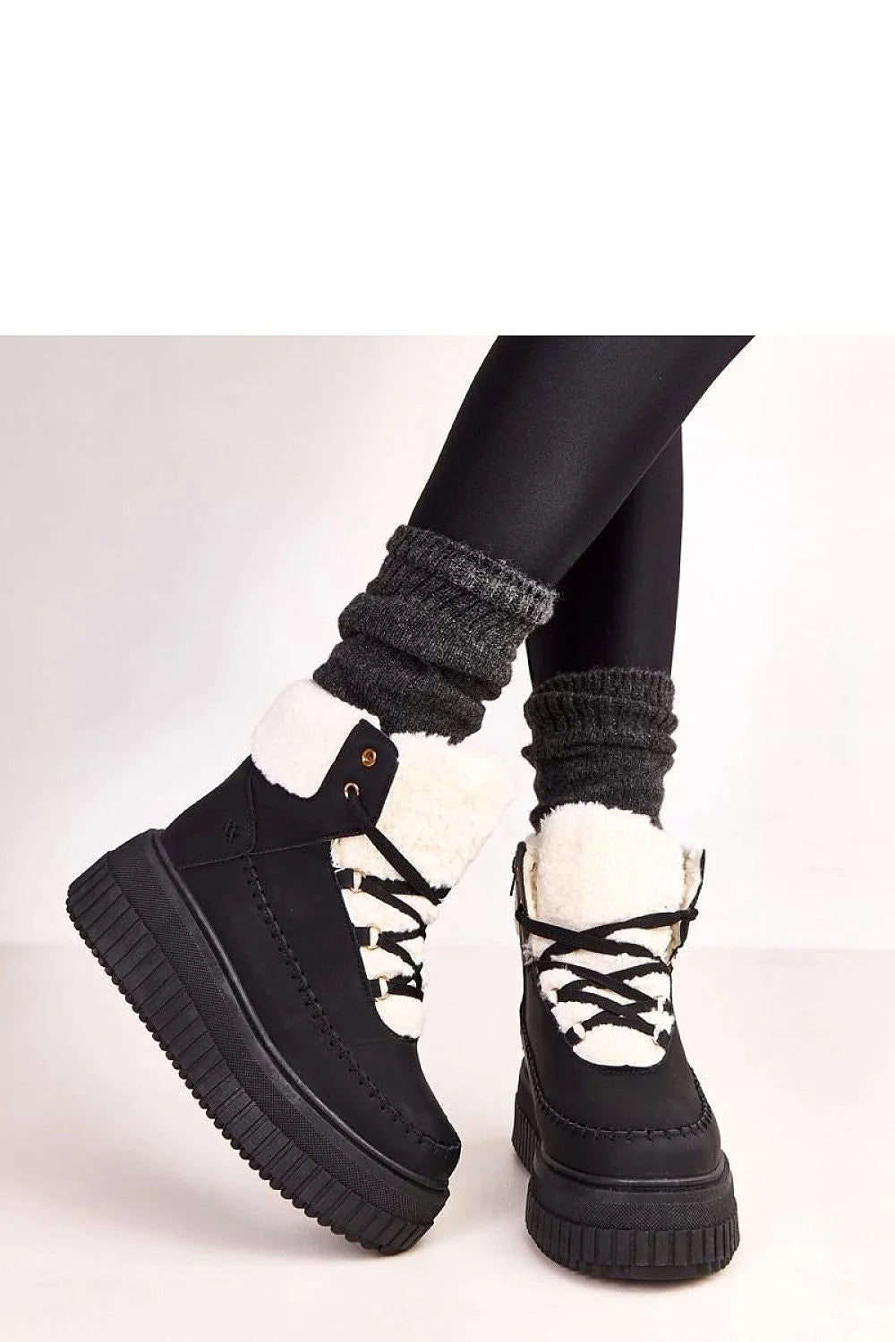 bottines sport femme montantes lacets fermetureeclair cuir écologique doublure fourrure chaude plateforme haute crantée antidérapante bout rond semelle tissu confort