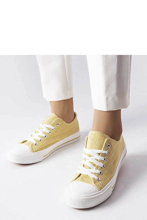 baskets femmes basses toile quadrillée jaune pâle blanc semelle caoutchouc plate double liseré beige lacets blancs oeillets métalliques confortables estivales