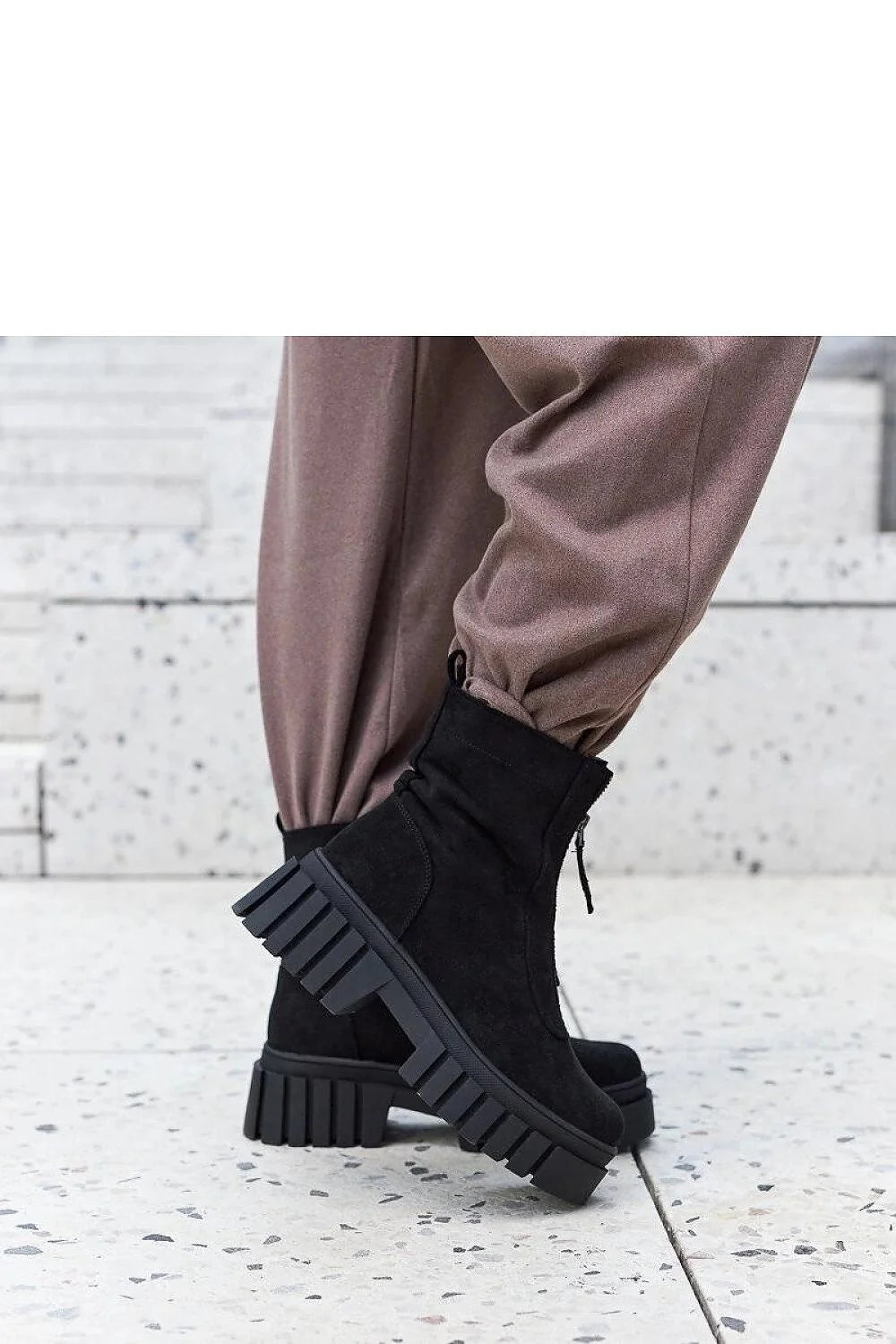 Bottines noires pour femmes design contemporain audacieux daim simili semelle épaisse fermeture éclair latéraleversible plateau