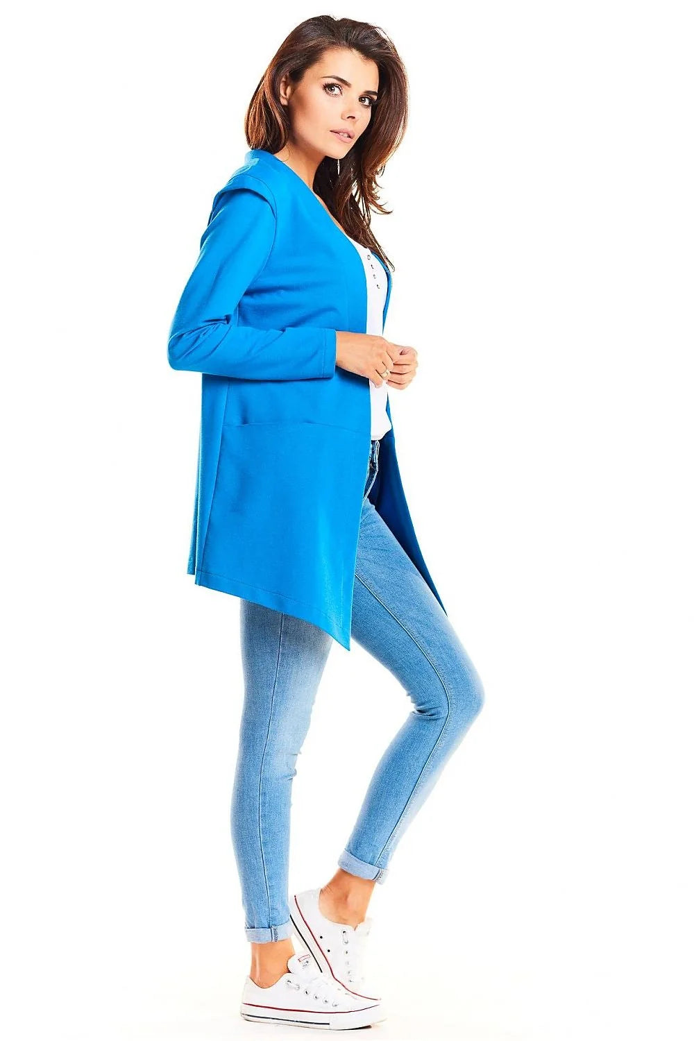 Veste coton bleu vif moderne confortable manches longues décontractée chic pour femmes tendance mode urbaine