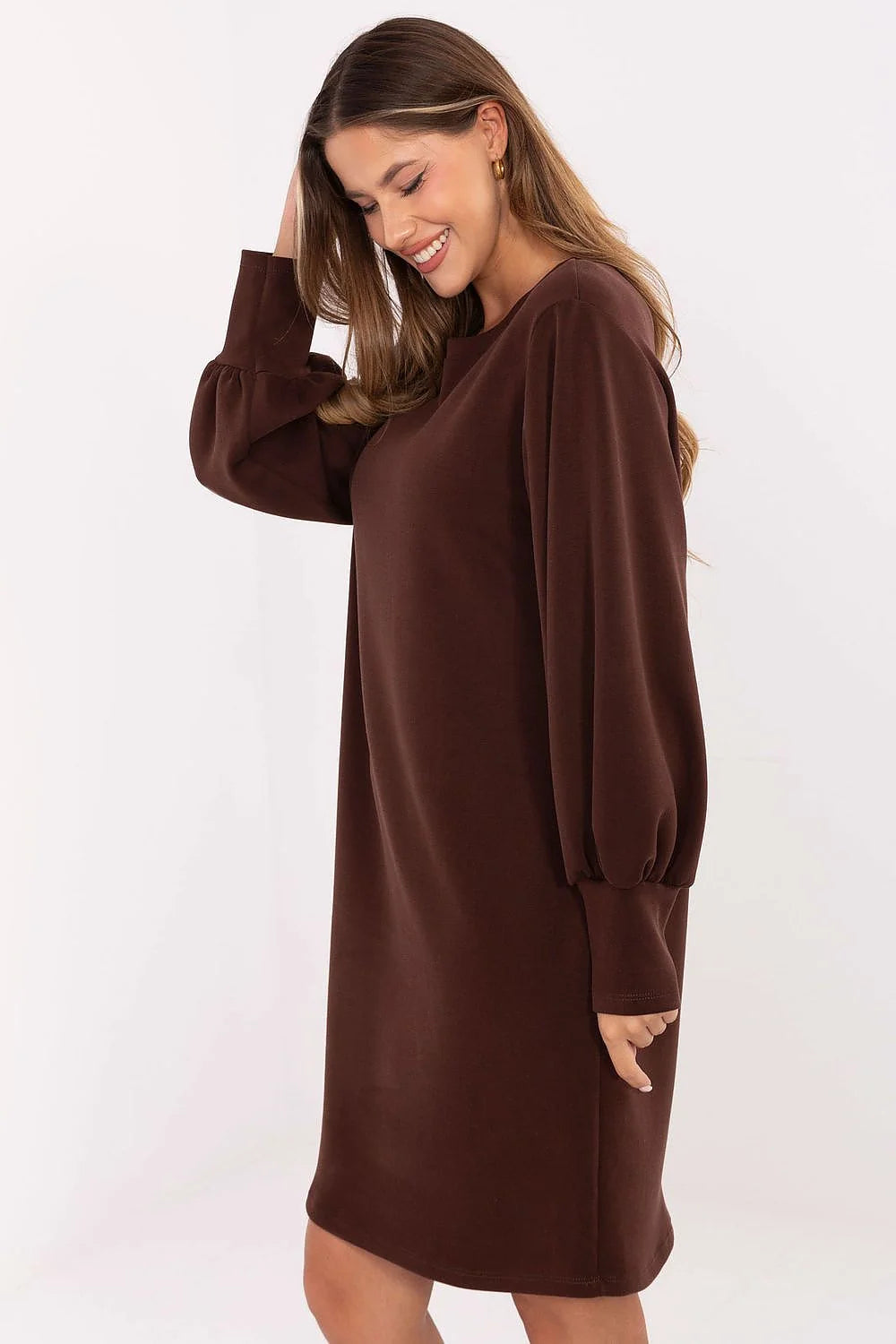 robe sweat oversize marron chocolat doux beurré viscose modal polyester elasthanne manches ballon poignets resserrés longueur genou confort chic urbain