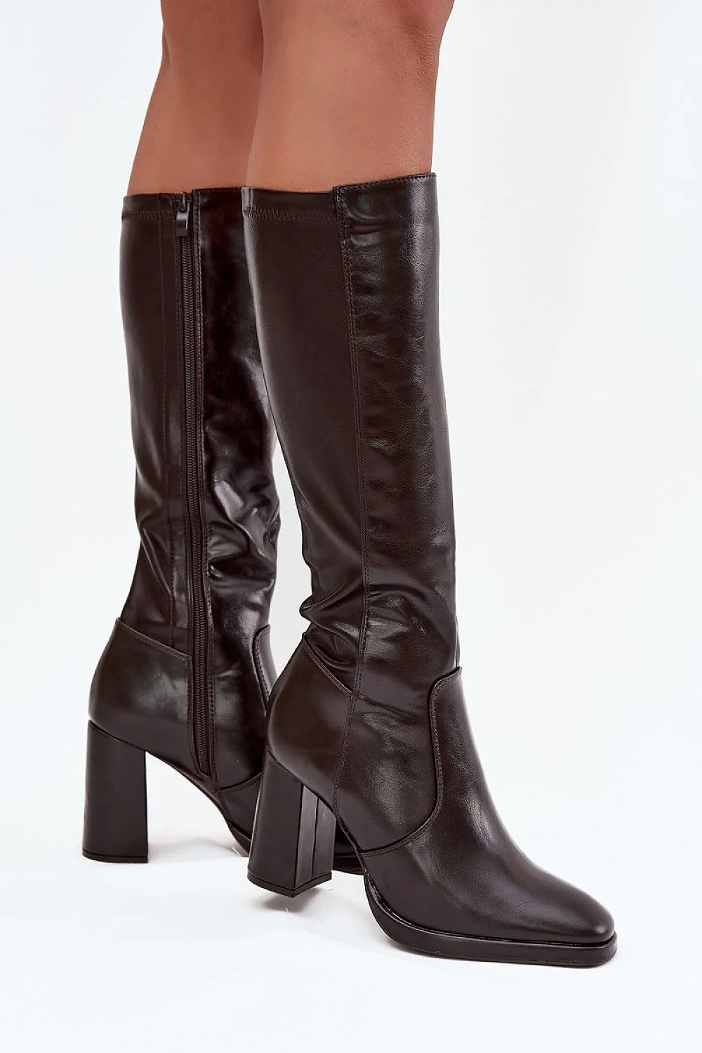 bottes hautes femme cuir écologique noir talon colonne stable bout pointu coutures structurées fermetureeclair doublure fourrure confortable polyvalente bureau soirée
