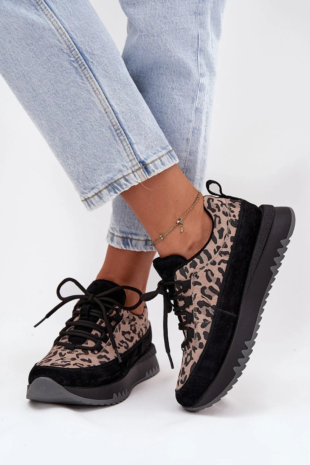 Vinceza baskets femme suède cuir léopard beige noir plateforme 3cm semelle crantée antidérapante doublure polaire rembourrée lacets maintien