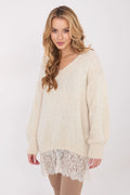 pull long femme oversize tunique maille écru col V manches bouffantes coupe loose hanches douce mohair dentelle florale blanche