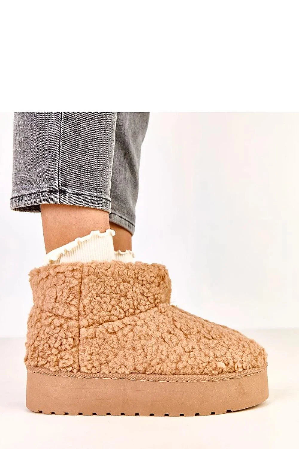 bottes neige fourrure synthétique mouton sherpa beige camel cheville bout rond plateforme 4cm compensée antidérapante doublure chaude rembourrée