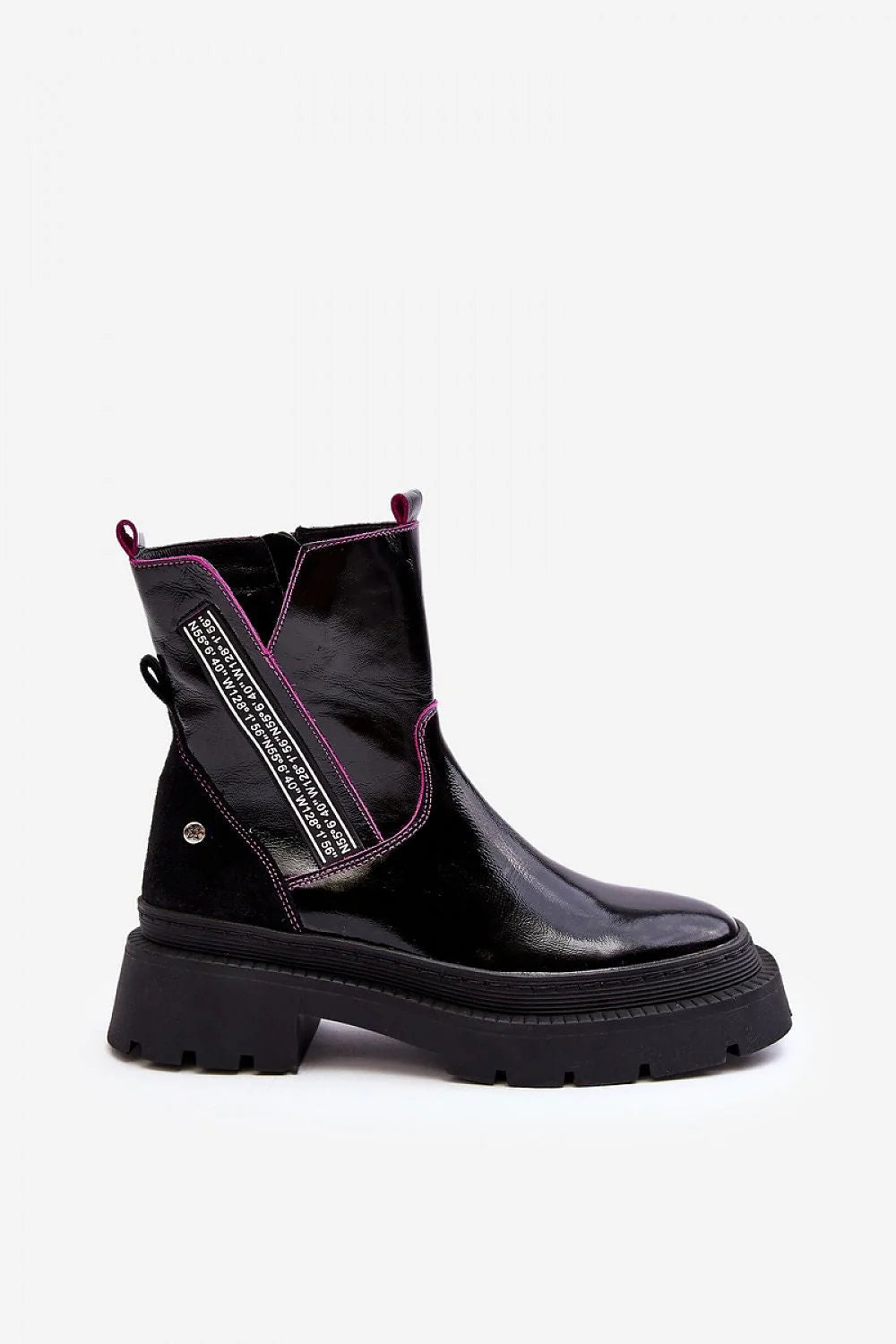 Bottines pour femmes en cuir verni noir et fuchsia, design moderne audacieux, semelle épaisse, talon renforcé, style urbain, longueur cheville, confort optimal, tendance