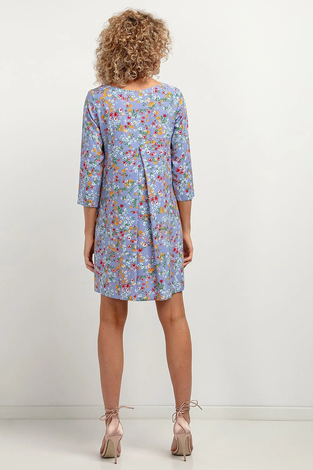 Robe de jour Tessita à motifs floraux manches trois-quarts coupe droite en viscose 100% pour femme