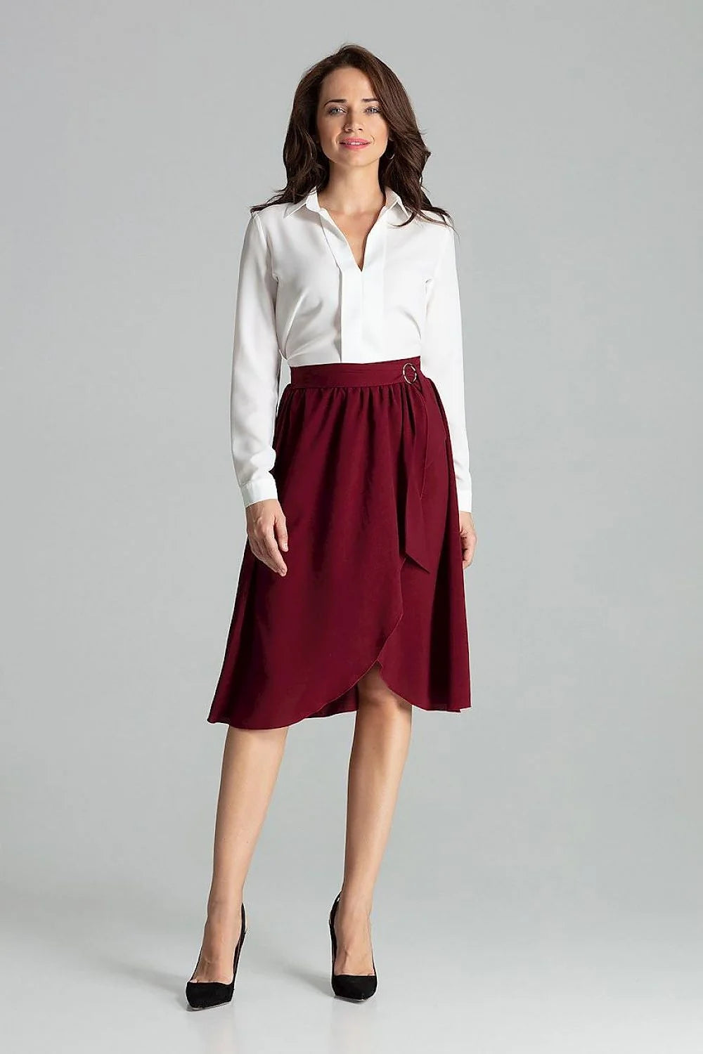 Ensemble chemisier jupe portefeuille coton polyester ajusté élégant professionnel femme silhouette raffinée occasions spéciales