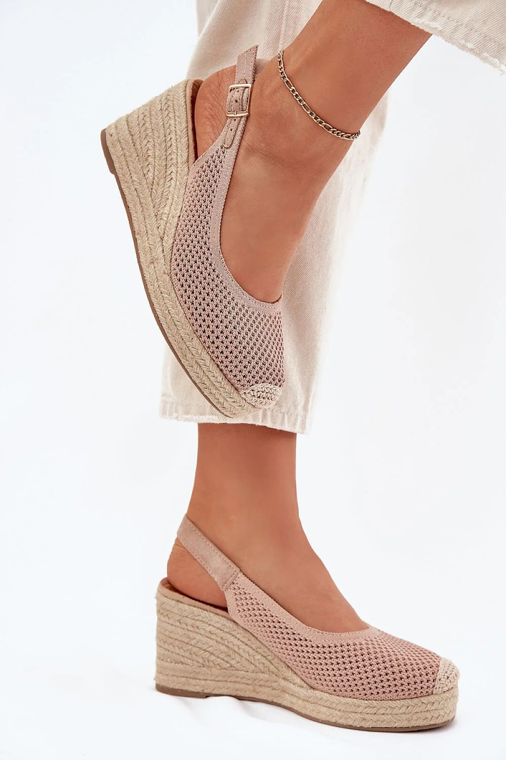 sandales espadrille femmes compensées textile crocheté beige rosé talon corde tressée plateforme semelle caoutchouc bout fermé bride arrière élastique respirantes