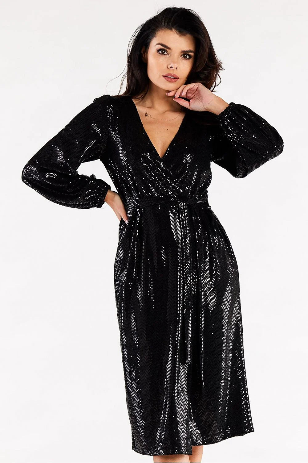 Robe de soirée élégante longue manches longues en tissu métallique argenté avec décolleté en V et ceinture ajustable pour femme