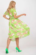 Robe d'été féminine manches courtes style décontracté-chic polyester elasthanne vert blanc robe fluide évasée taille ajustable pour femmes