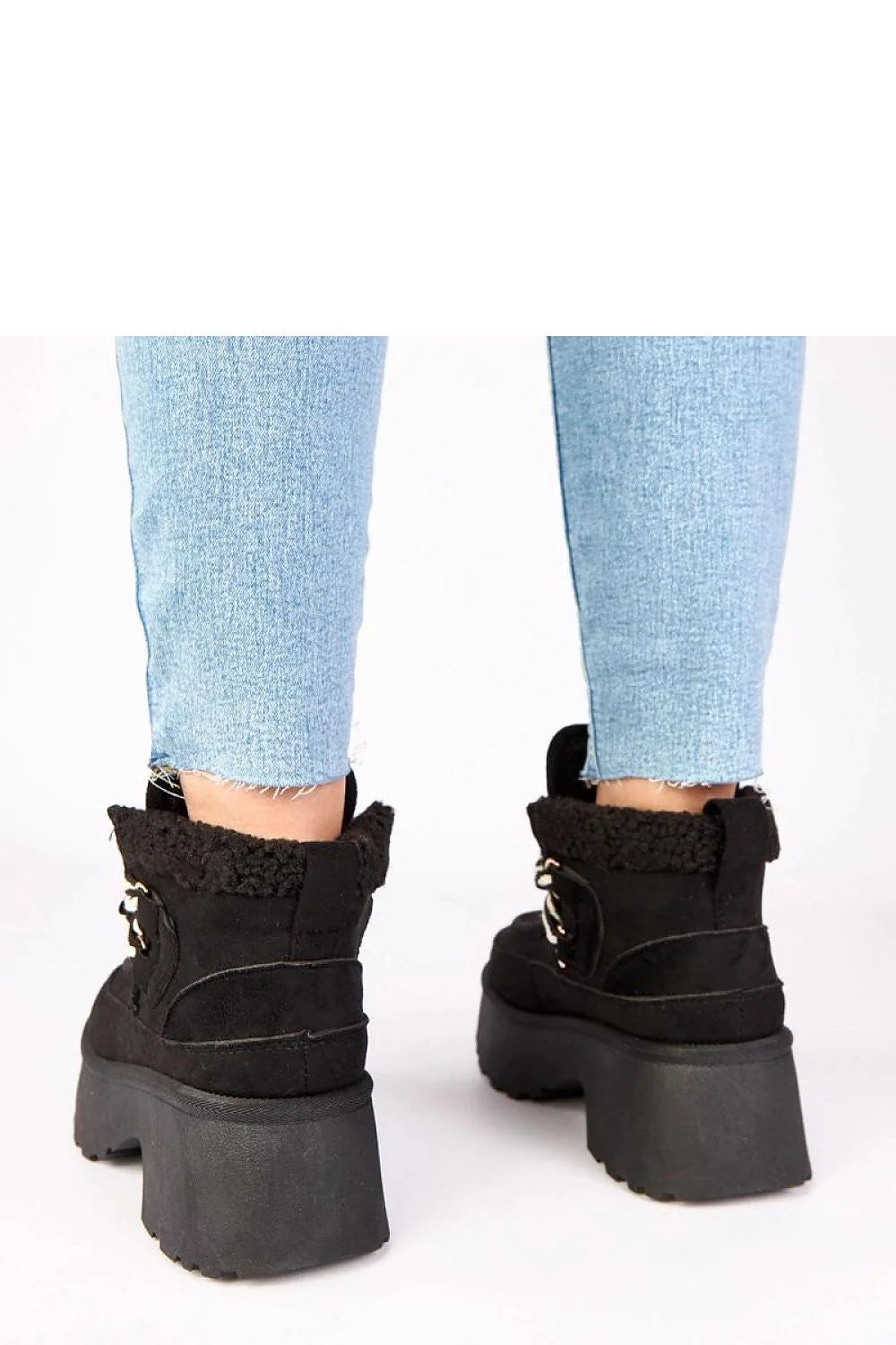 bottes neige femme montantes noires suédine sherpa fourrure lacées corde bicolores plateforme chunky tige haute semelle crantée antidérapante