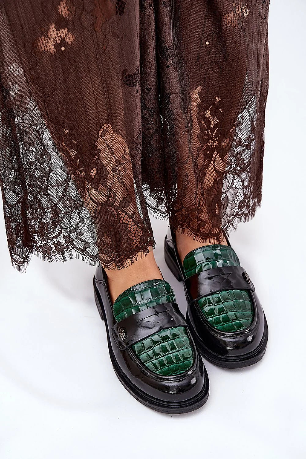 Mocassins élégants pour femmes en cuir verni noir et vert, design moderne, confortable, occasionnel