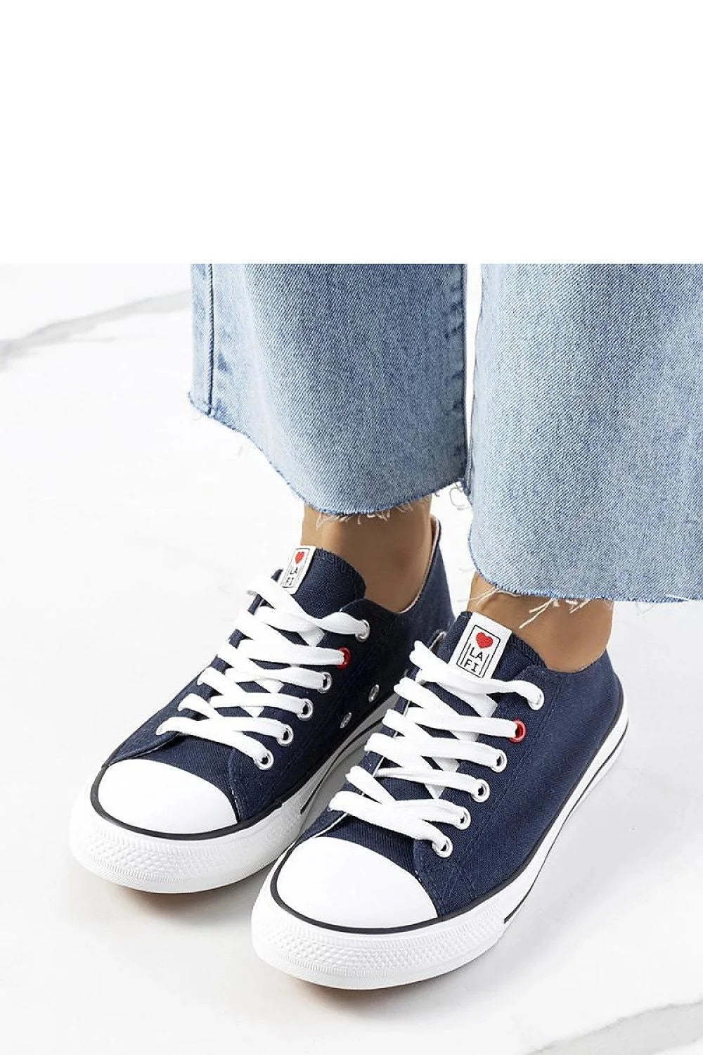Baskets classiques femmes bleu marine Kolind tige en toile semelle blanche fermeture lacets casual été