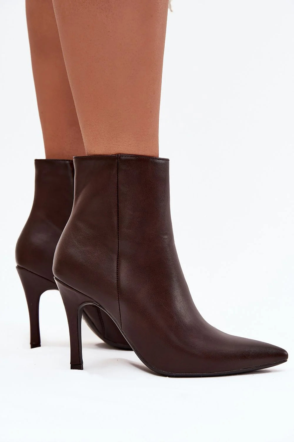 bottines femme similicuir marron foncé cheville bout pointu talon aiguille haut fermetureéclair latérale doublure fourrure synthétique confortable épurée