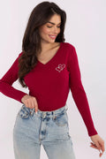 chemisier femme côtelé bordeaux manches longues décolleté V ajustée maille fine extensible coton élasthanne broderie cœurs