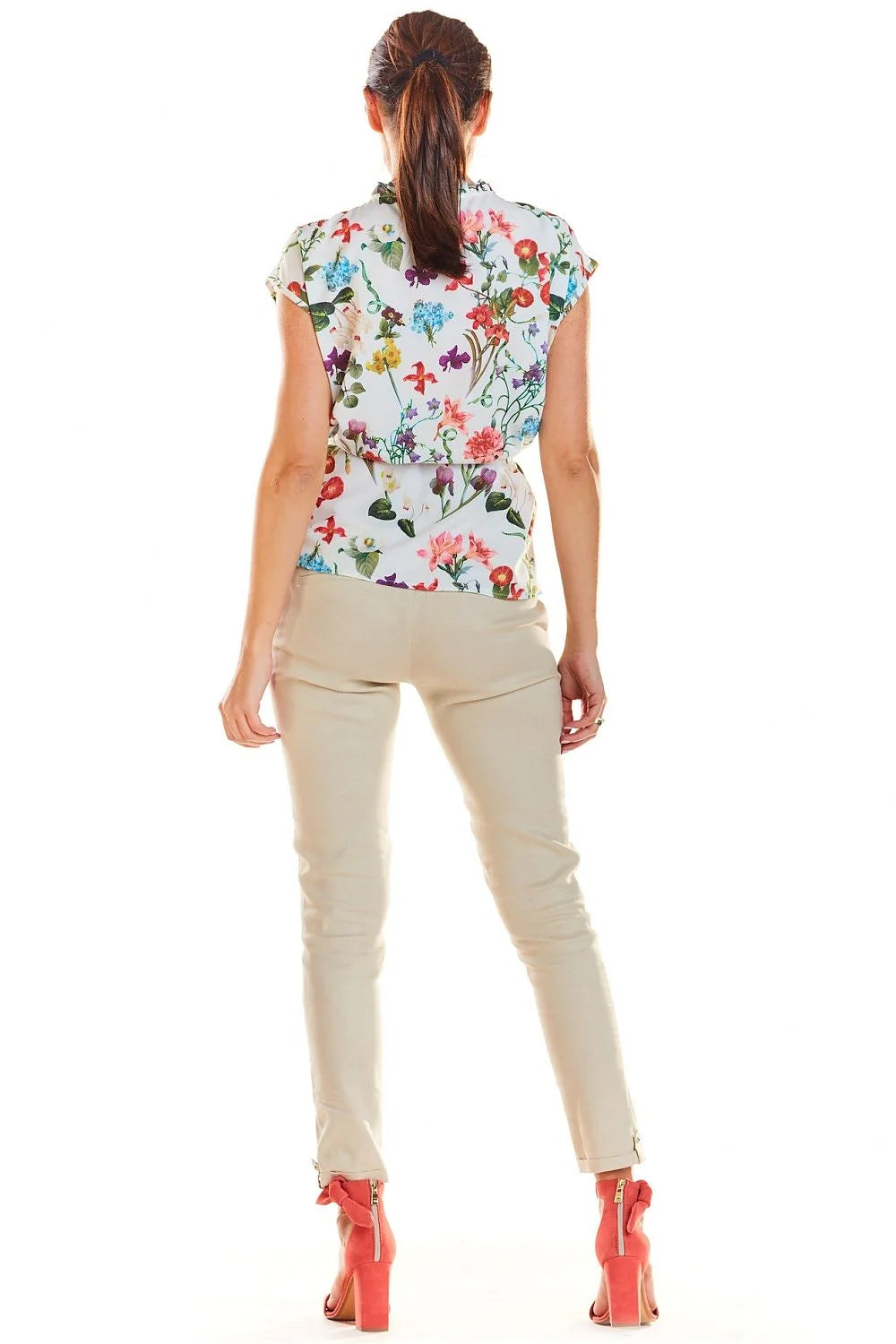 blouse florale multicolore polyester élasthanne légère satinée printanière romantique femme manches courtes col lavallière nœud taille cintrée cordon nouer volanté