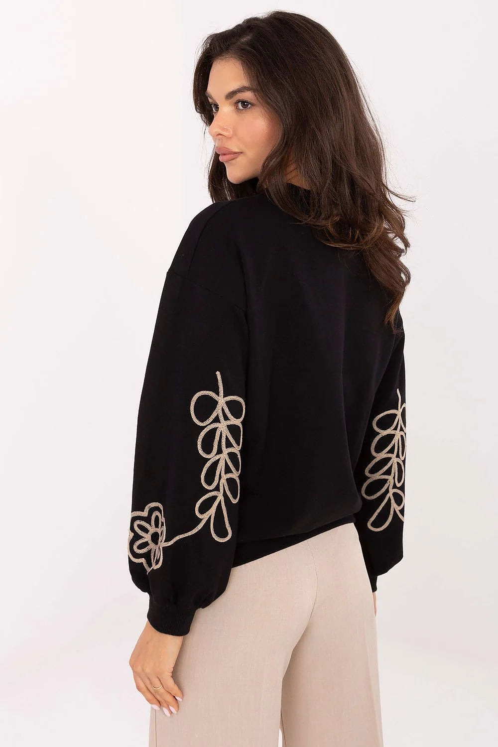 sweatshirt femme noir col rond coupe décontractée broderie florale beige doré lignes continues molleton doux manches longues confort stretch