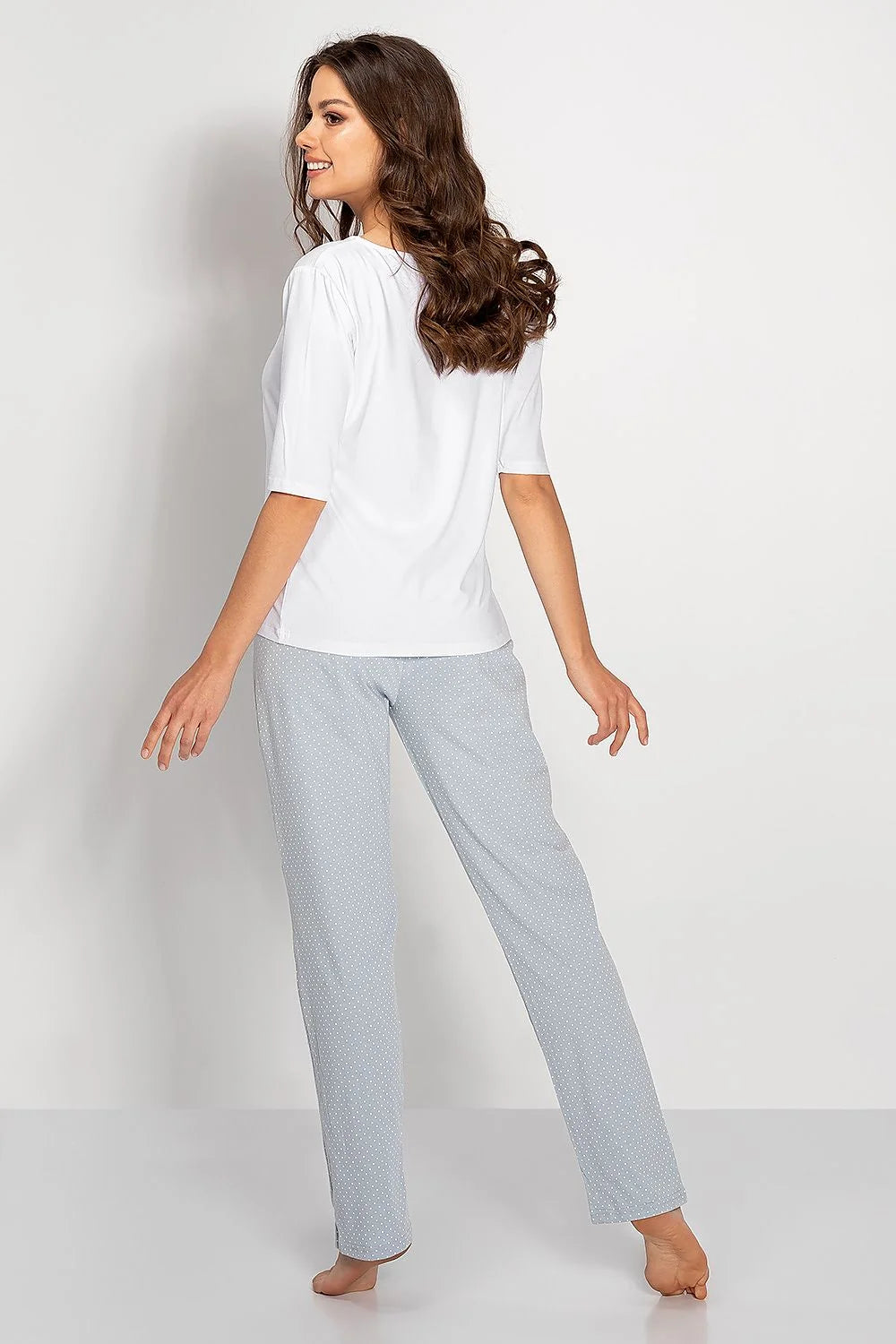 Pyjama pour femme en coton, style minimaliste, manches 3/4, pantalon droit, doux et respirant, idéal pour la maison