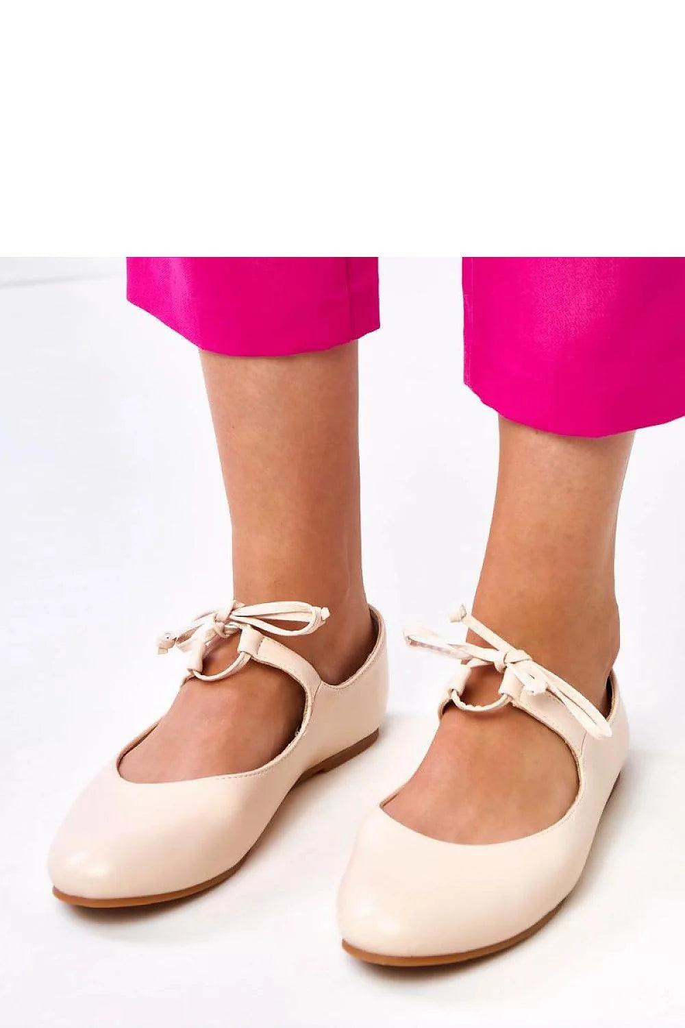 ballerines Solea femme nude beige rosé cuir écologique bout rond talon plat lacet pratique semelle fine minimaliste polyvalente