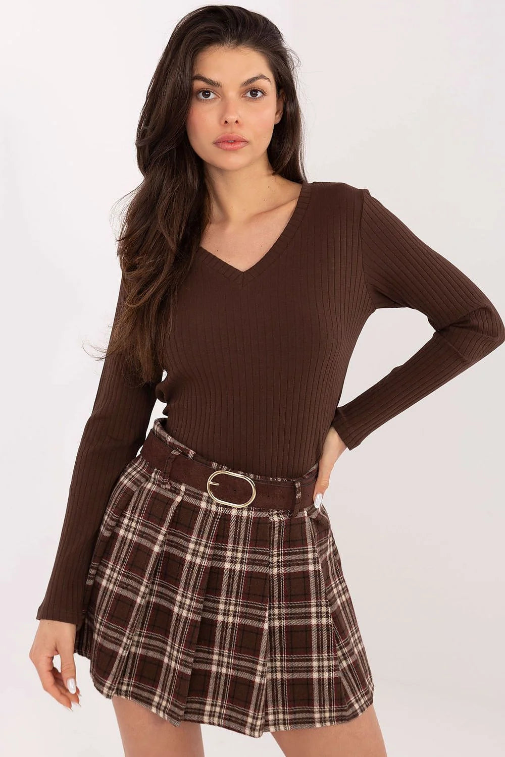 chemisier femme colV profond côtelé marron maille fine manches longues coupe ajustée taille standard confortable extensible coton élasthanne