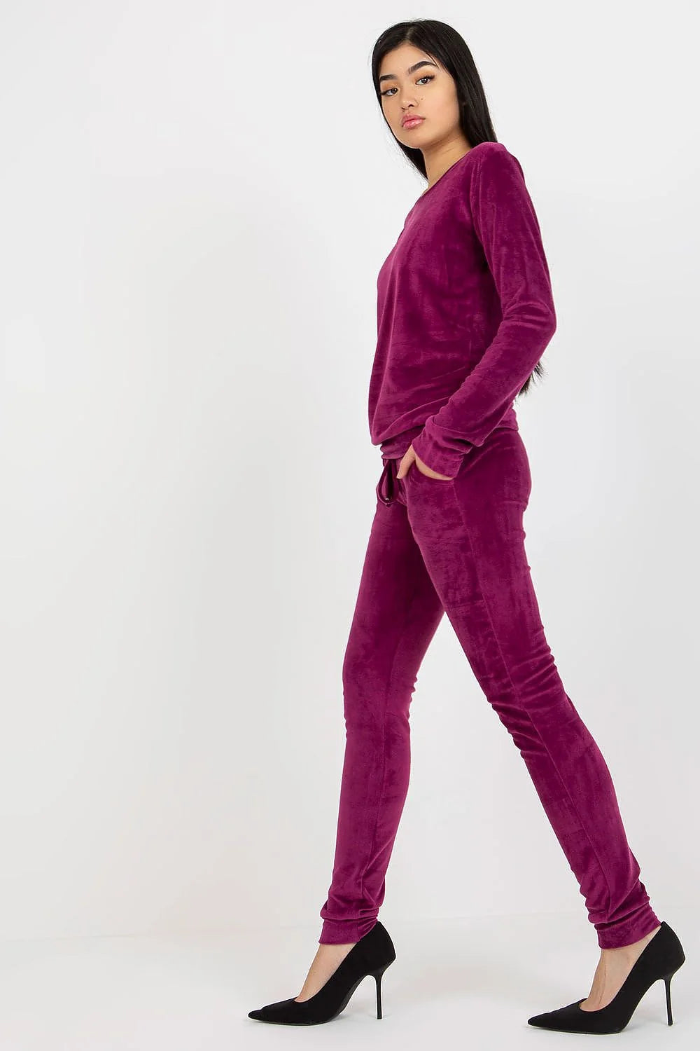 ensemble femme moderne velours oversize blouse pantalon manches longues coupe ample jogger fuselé taille élastique bas resserré beige