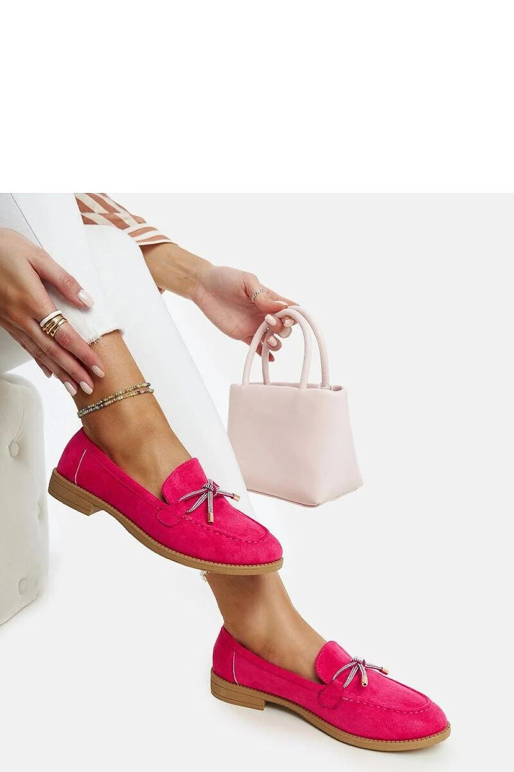 Mocassins femmes style moderne vibrant couleur fuchsia en daim avec nœuds décoratifs et confort max