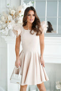 Robe de cocktail élégante beige clair manches volants tulle polyester viscose ajustée taille épaules buffets femmes