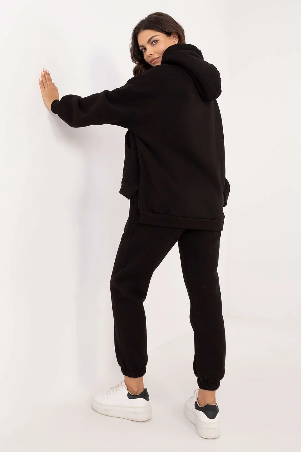 Ensemble casual femmes sweat à capuche et joggers noir matelassé manches longues coupe ample style sportif confortable