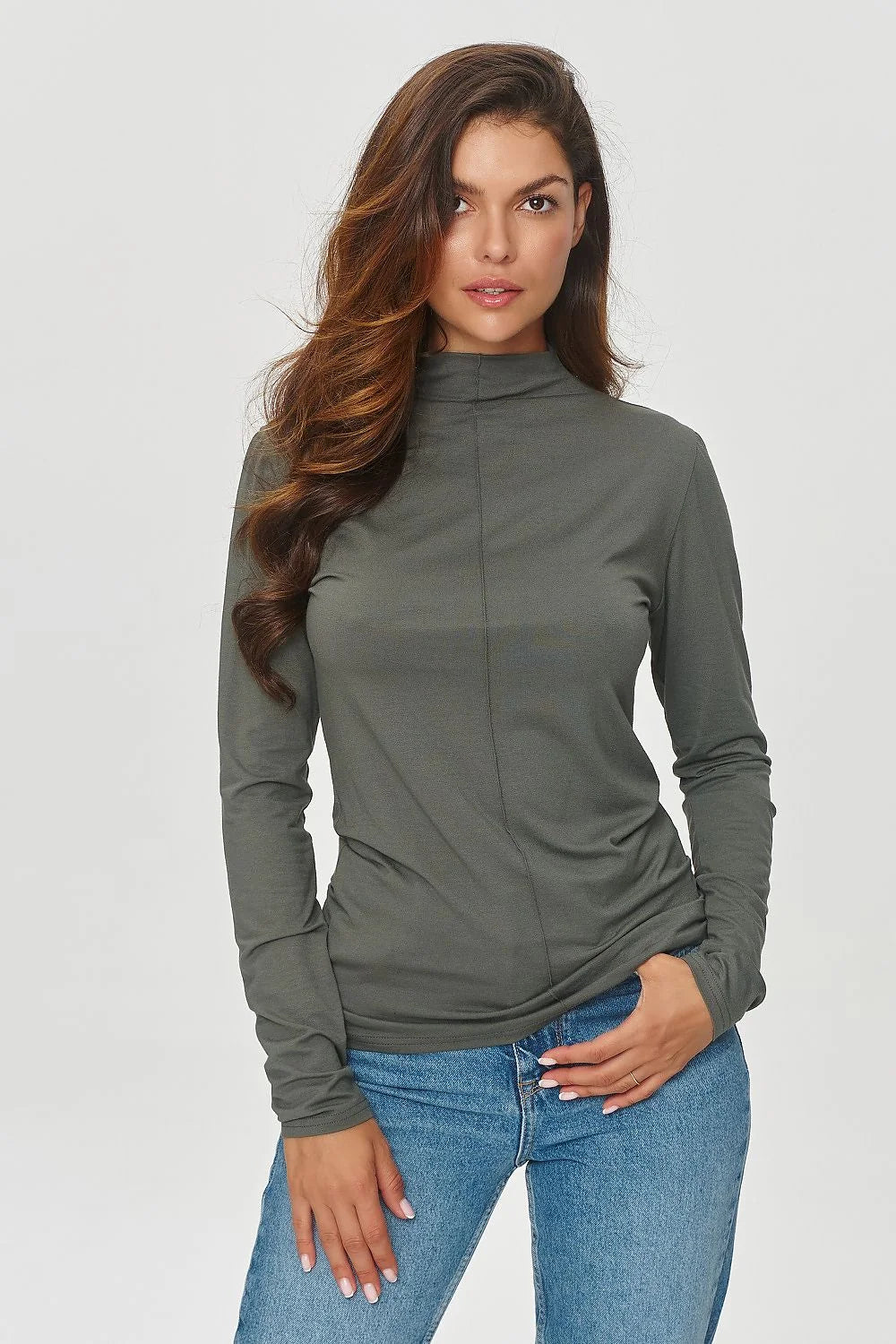 Chemisier Makadamia viscose manches longues col roulé coupe ajustée occasionnels décontractés et formels vert olive femme