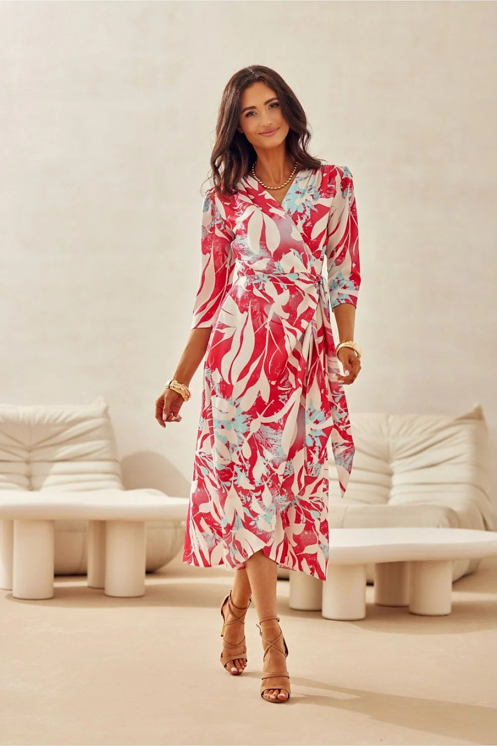 Robe de jour élégante longueur midi manches trois-quarts encolure V ceinture ajustable tissu léger motifs abstraits femmes occasion semi-formelle