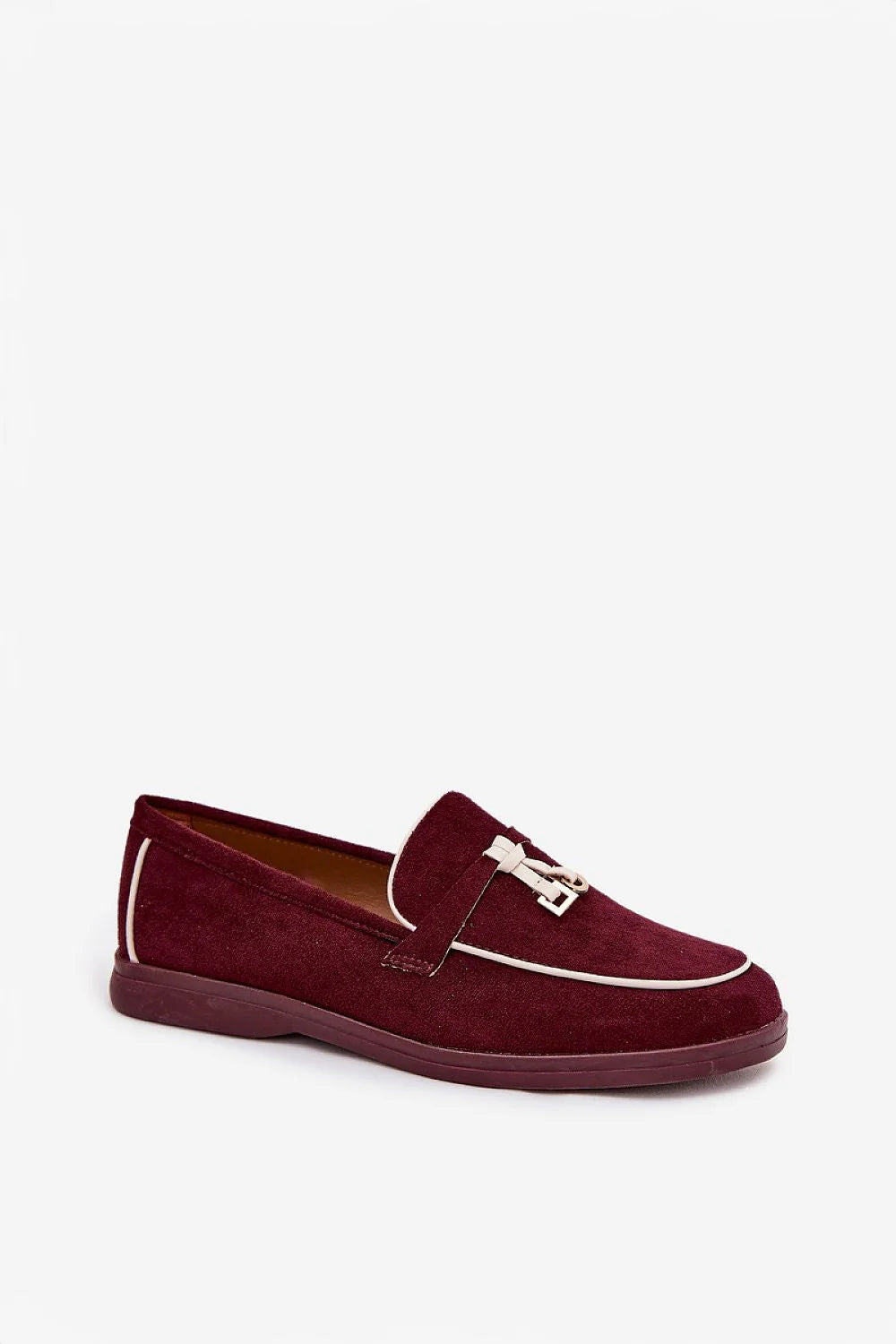 mocassins femme suédine écologique bordeaux talon plat confort bride mors doré passepoil blanc contrastant bout arrondi semelle caoutchouc