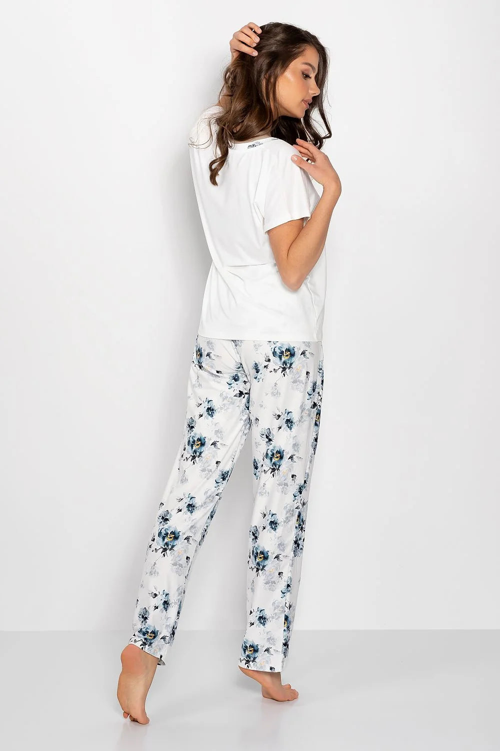 Ensemble pyjama pour femmes motifs floraux coton élasthanne confort élégance manches courtes pantalon droit