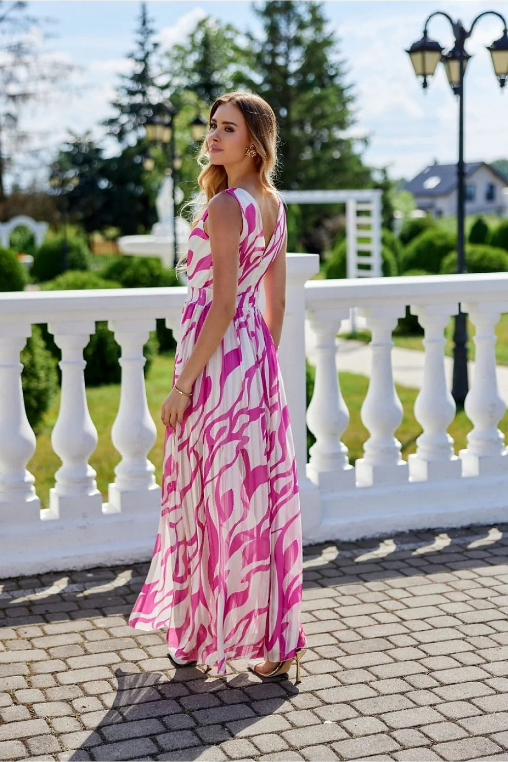 Robe de jour Roco Fashion longue sans manches en V dos nu tailleur ajusté fente jupe plissée rose vif femmes