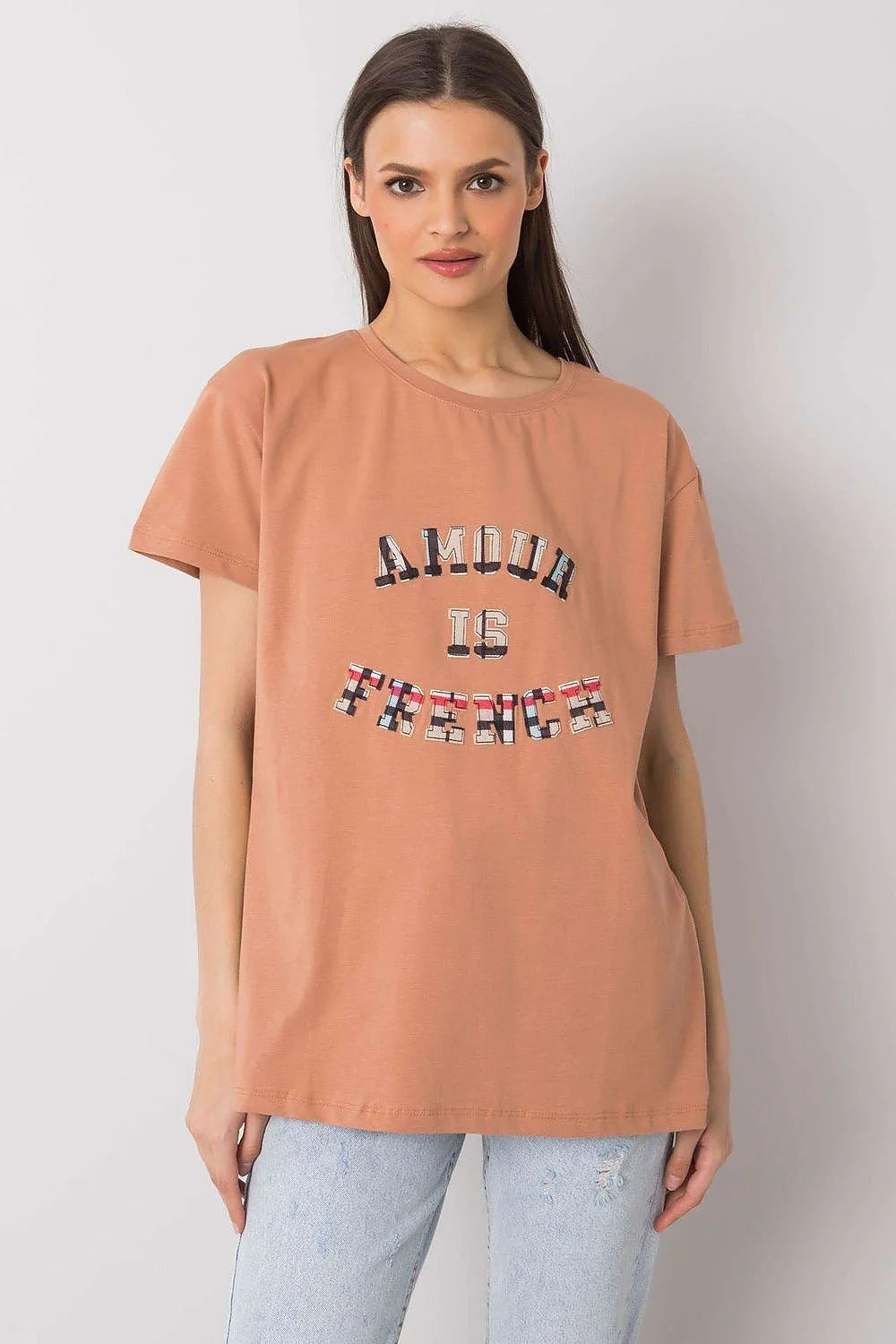 T-shirt femme AMOUR IS FRENCH coton relâché design moderne coupe ample manches courtes