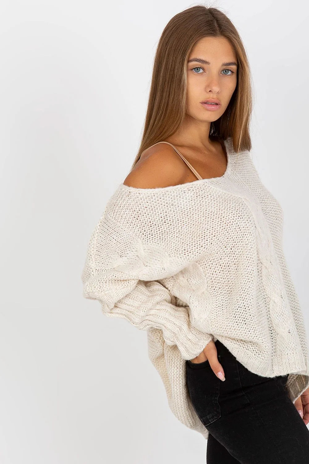 Pull femme manches longues encolure V tricot côtelé ample motif torsadé couleur ivoire polyvalent hiver