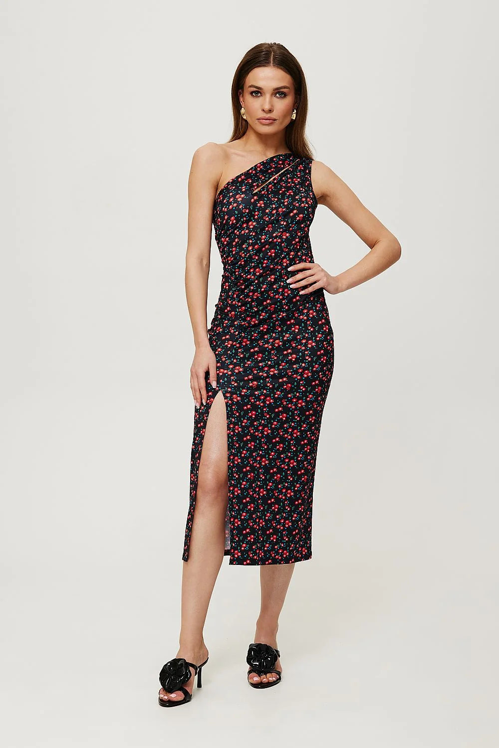 Robe élégante pour femme imprimée floral rouge vert asymétrique épaule nue fente latérale longueur midi