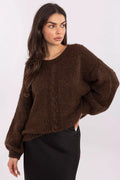 pull femme oversize grosse maille marron chocolat torsade centrale col rond finitions côtelées duveteuse manches bouffantes coupe loose cosy chaud