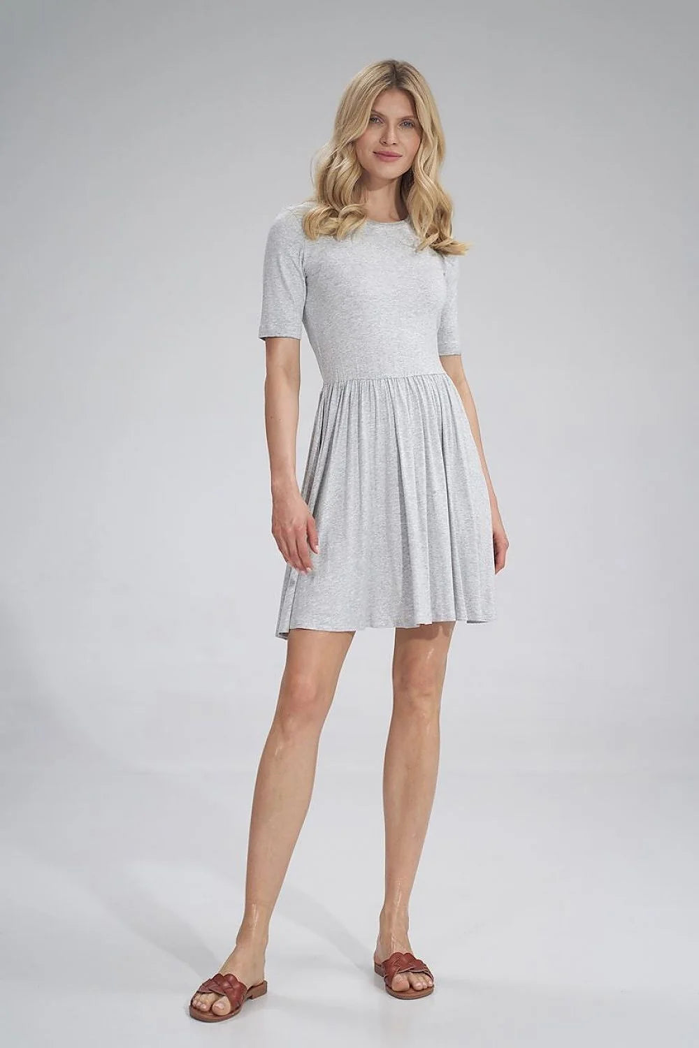 Robe grise coton casual chic manches courtes jupe évasée style décontracté mode féminine